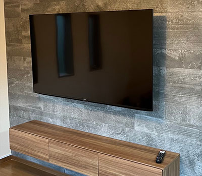 壁掛けテレビ設置